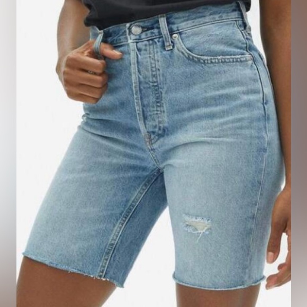 Everlane The '90s Cheeky Denim Short in Distressed Indigo - Size 27